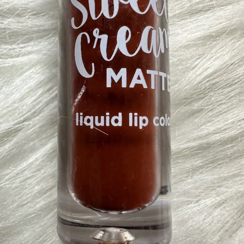 🩷5/$10 Jordan Sweet Cream Matte Liquid Lip Color - Mocha